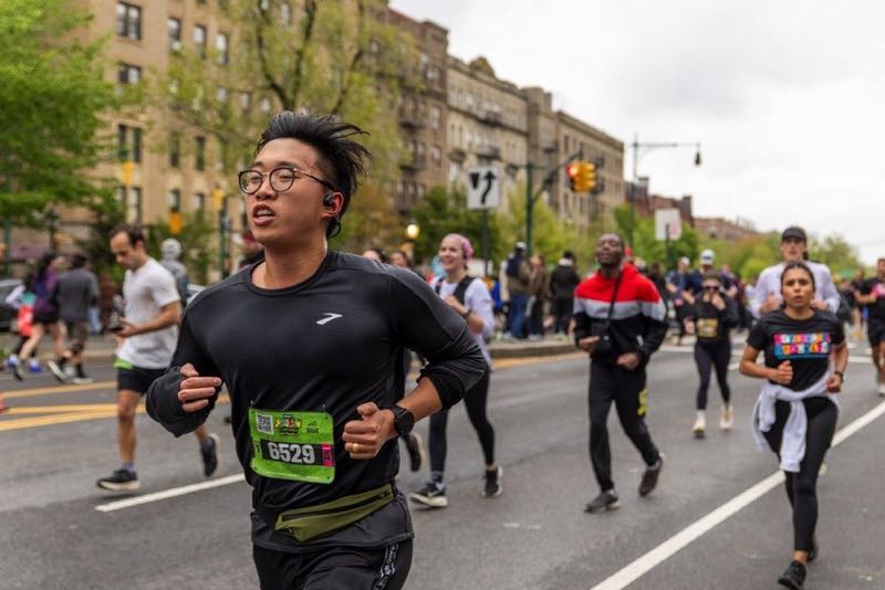 Wearing glasses during a run